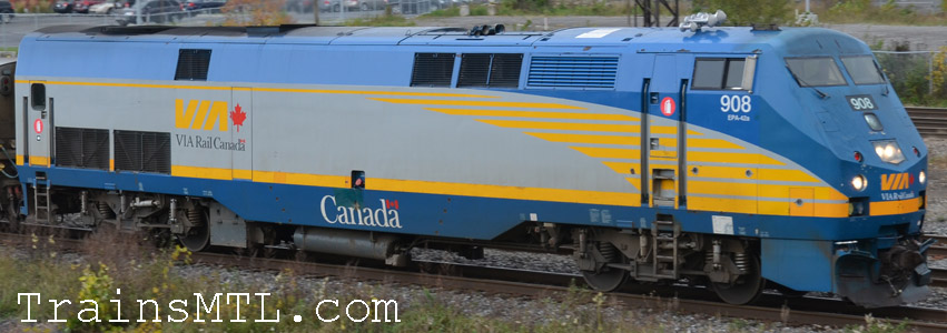 Locomotive VIA908 right side / coté droit